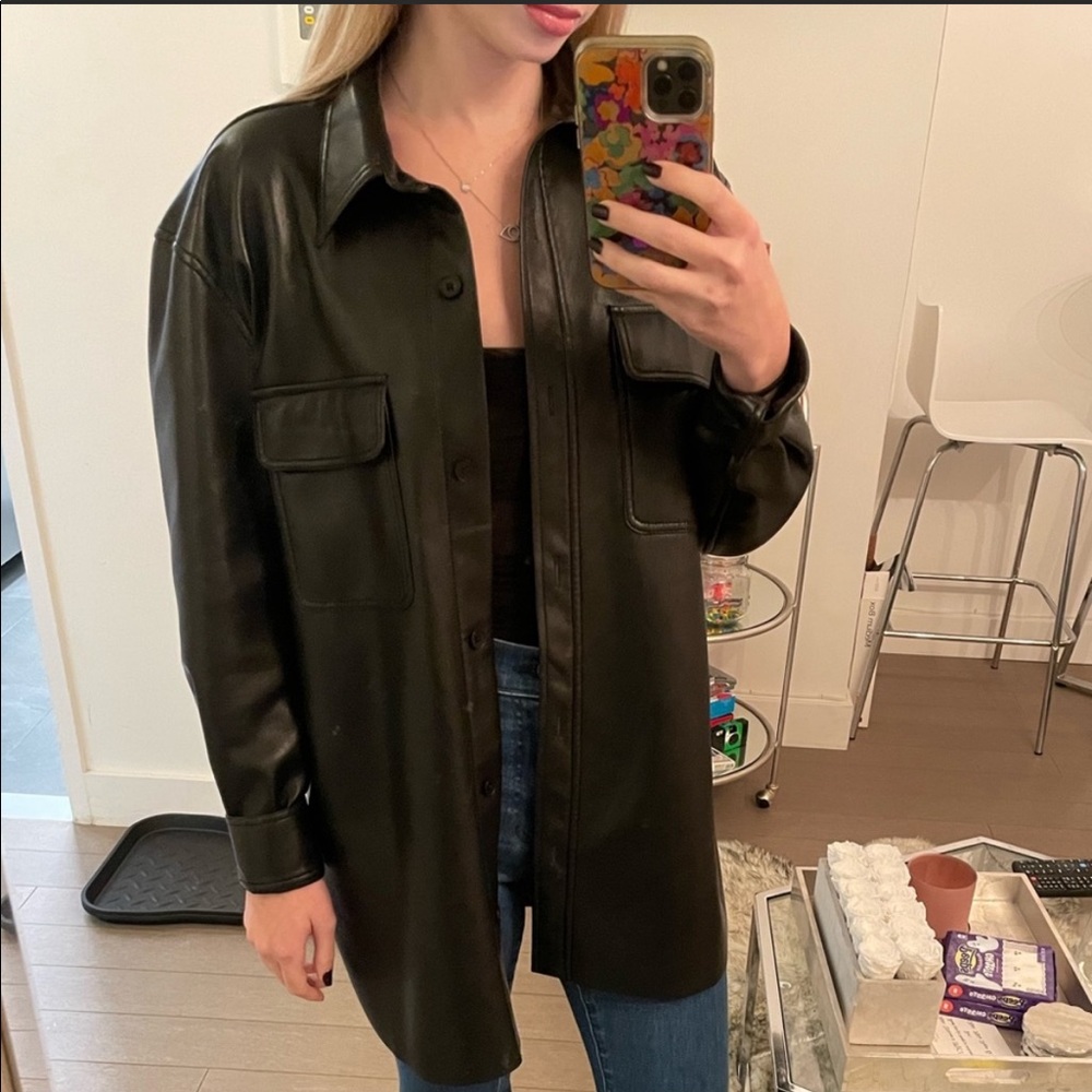 Barely worn Aritzia Ganna Vegan Leather Jacket XS